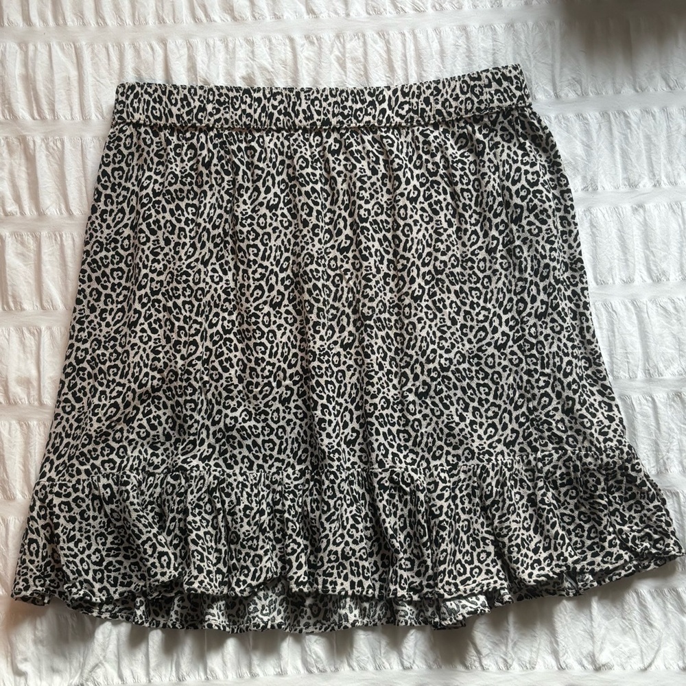 American Eagle Cheetah Print Skirt